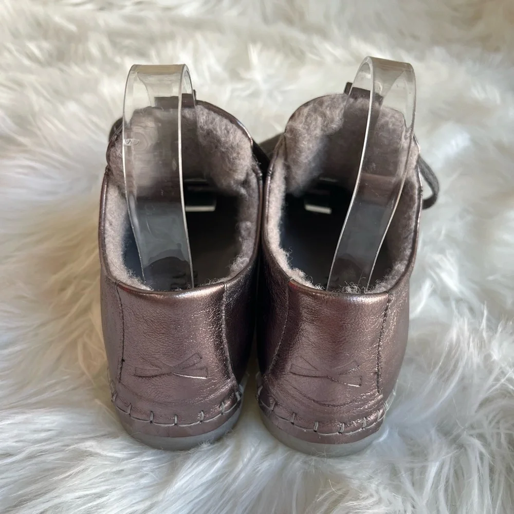 Andia Fora Gregory’s women’s size 36 dark rose metallic fuzzy low top sneakers